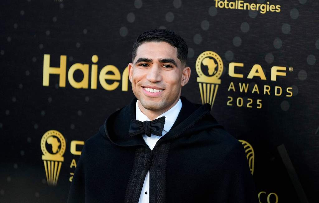 Achraf Hakimi Raih Penghargaan Pemain Terbaik Afrika
